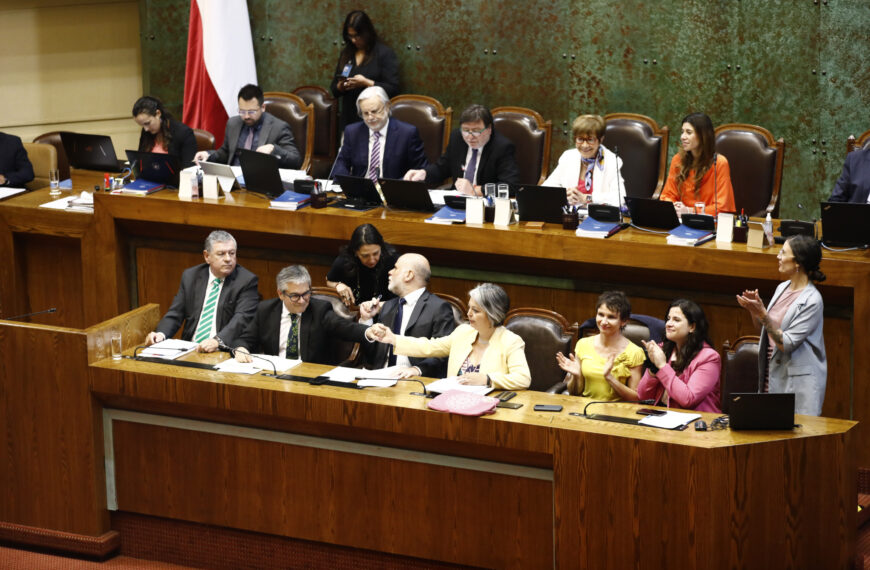 Reforma de Pensiones Avanza al Senado
