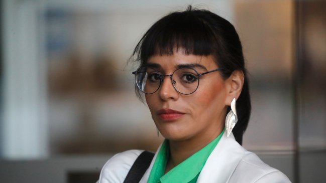 Karina Oliva y Exmilitantes de Comunes con Medidas Cautelares Mientras se Investigan Delitos Electorales
