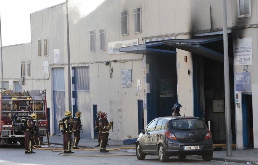 Explosión en empresa de reciclaje en La Pintana causa muerte