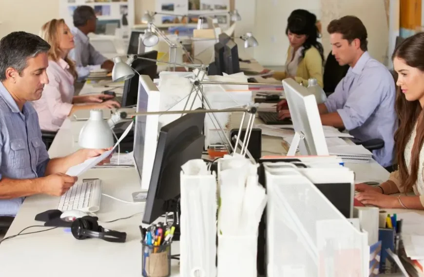 Oficinas modernas: escasez crítica en el mercado chileno