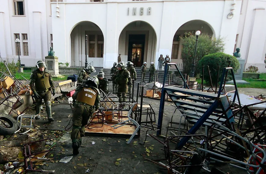 Violencia en los colegios: Desbordes y Cataldo en conflicto